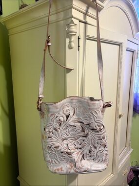 Patricia Nash Handcrafted Floral Tooled Leather Crossbody Bag  pre-owned